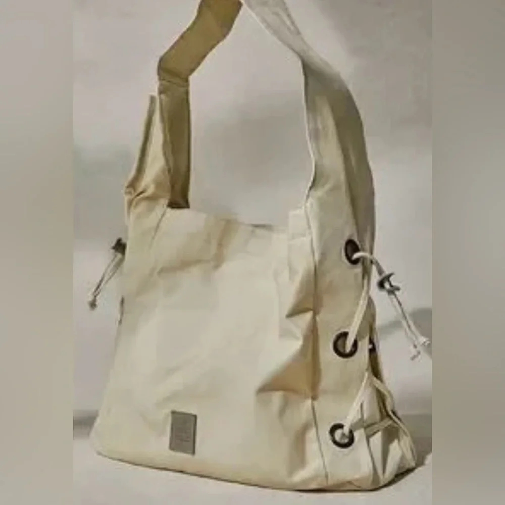 Free People We The Free Maverick Sling NWOT - Picture 5 of 8